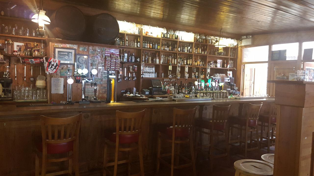 Skellys Hotel Ballymahon Eksteriør billede